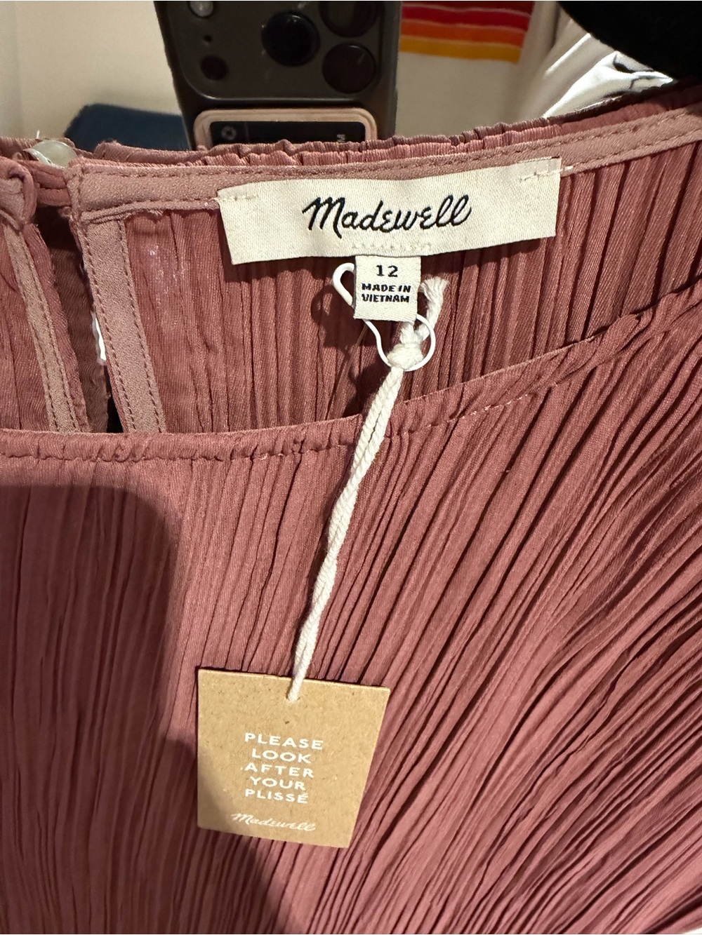 Pleated Short Sleeve Shift Dress in Mauve - Picture 3 of 4